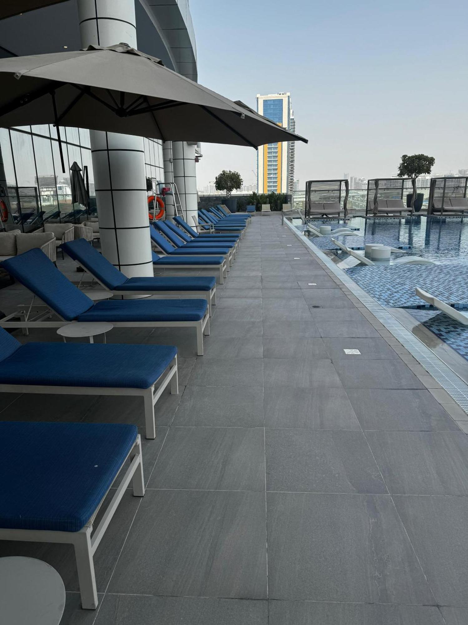 Adagio Jumeirah Village Triangle Dubái Exterior foto